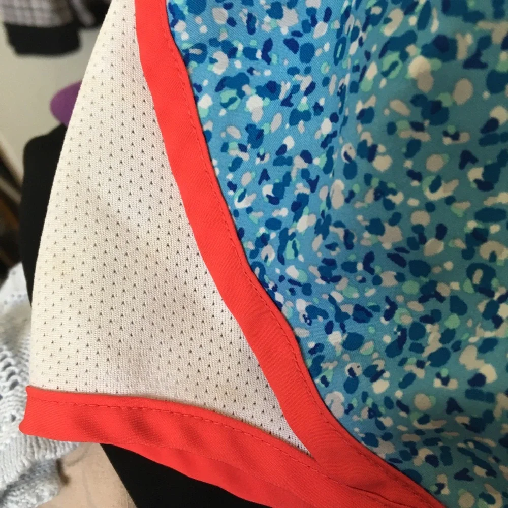 FINAL MARKDOWN Boys Nike swim trunks (M)